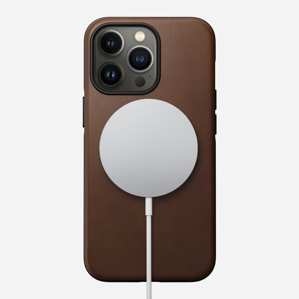 Чехол-накладка Nomad Modern Leather Case for iPhone 13 Pro MagSafe - Rustic Brown. Материал верха на